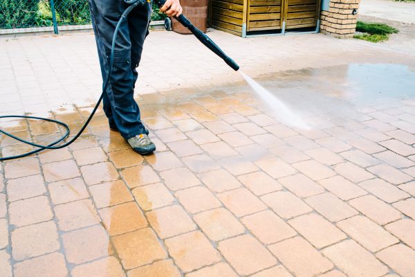 Pavement Staining in Madera